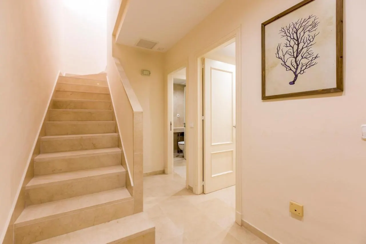 First Line Penthouse In Puerto Sotogrande With Seaviews Διαμέρισμα 0*,